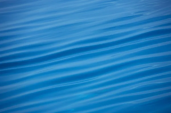Pěkné modré vody zvlnění — Stock fotografie
