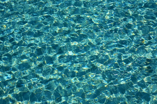 Ocean water ripples in a sunny day — Stock Photo, Image