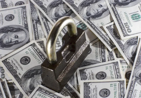 The lock and money — Stock Photo, Image