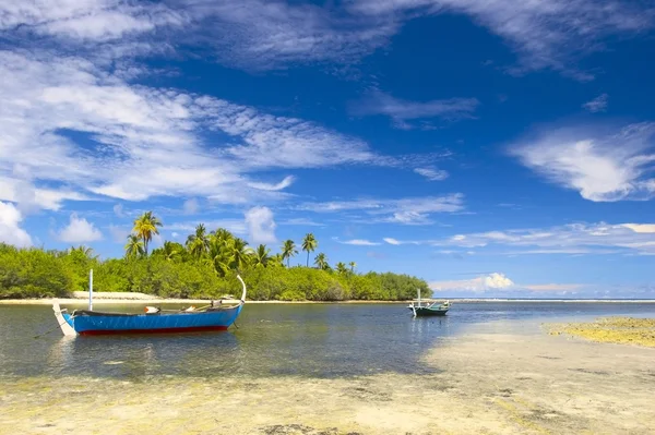 Beautiful tropical lagoon — Stock Photo, Image