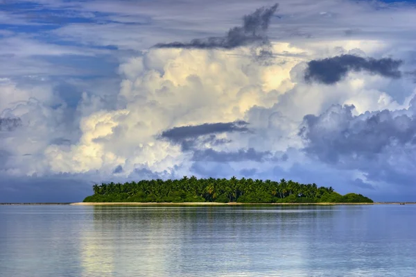 Insel im Indischen Ozean (Farbversion)) — Stockfoto