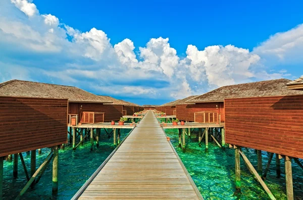 Bungalows de água tropical, Maldivas — Fotografia de Stock