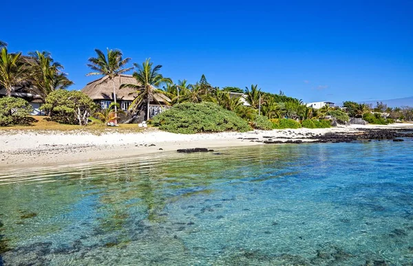 Gest House Mauritiaans Strand Indische Oceaan Rechtenvrije Stockfoto's