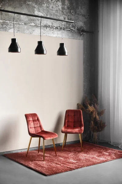 Two Cozy Red Chairs Stand Red Carpet Empty Room Vertical — Fotografia de Stock