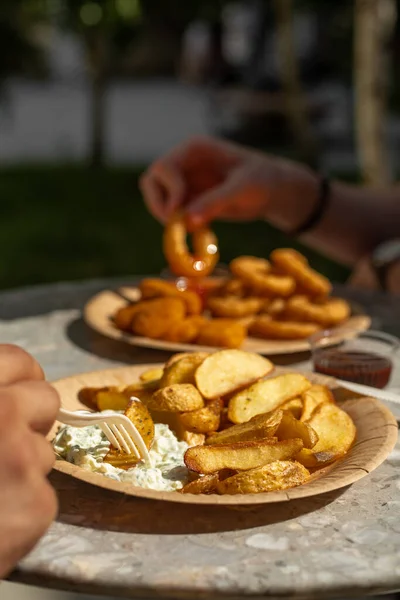 Batatas Fritas Anéis Cebola Uma Chapa Concept Food Parties Inglês — Fotografia de Stock