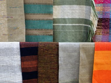 geleneksel Letonca keten kumaşlar