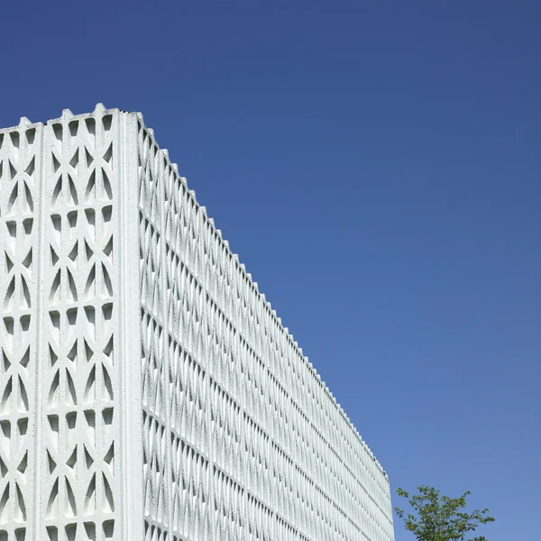 Edificio con dibujos — Foto de Stock