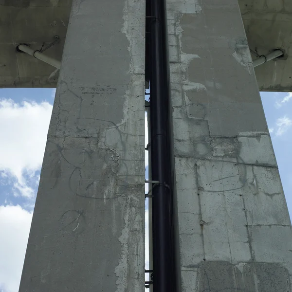 コンクリートの高速道路の高架橋 — ストック写真
