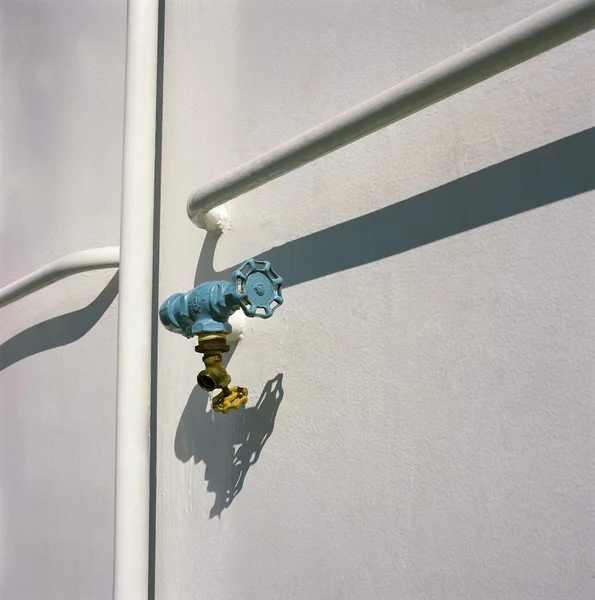 Blue water tap — Stock Photo, Image