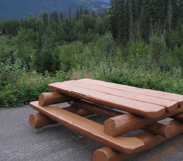 Wooden picnic table — Stock Photo, Image