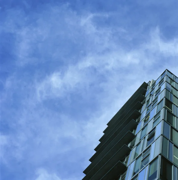 Edifício de vidro — Fotografia de Stock