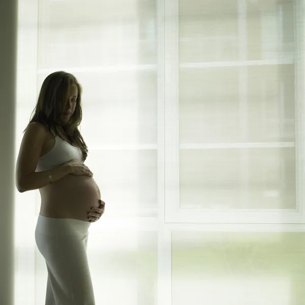 Mujer embarazada. — Foto de Stock