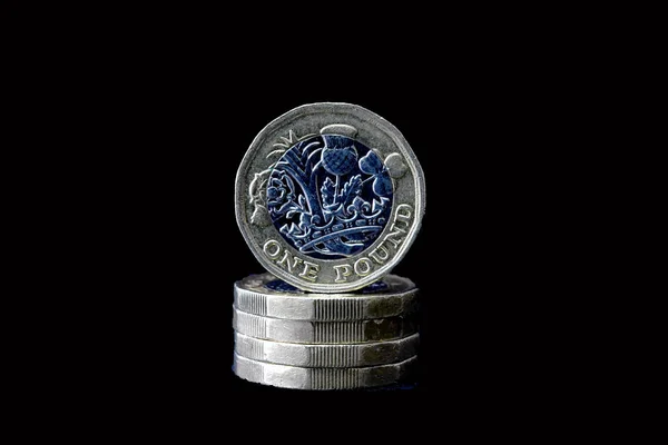 One Pound Coin Balancing Its Side Top Column Pound Coins — Stock Photo, Image