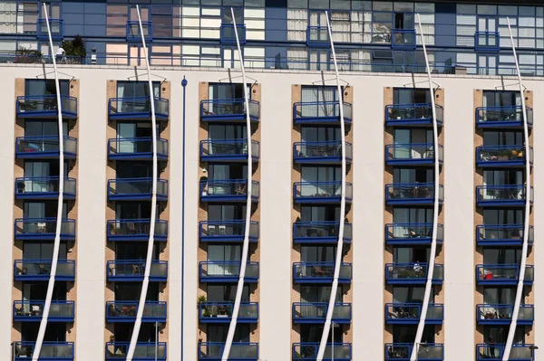 London England June 2021 Rows Balconies Apartment Block Overlooking River — стоковое фото