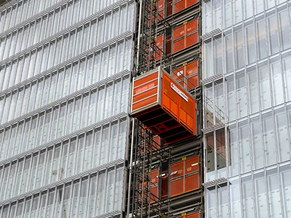 Лондон Англия Июнь 2020 Внешний Лифт Стороне Нового Строящегося Здания — стоковое фото