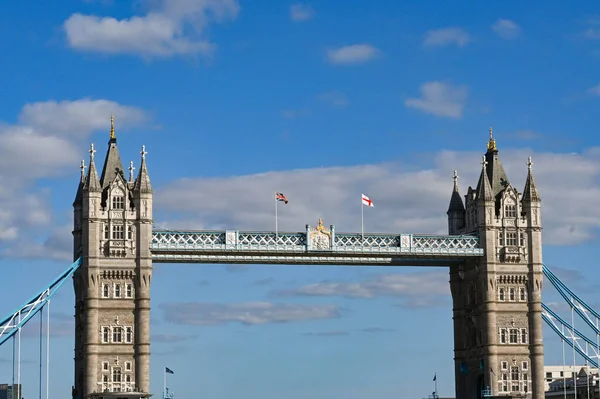 Londyn Anglia Sierpień 2022 Szczyt Tower Bridge Tamizie — Zdjęcie stockowe