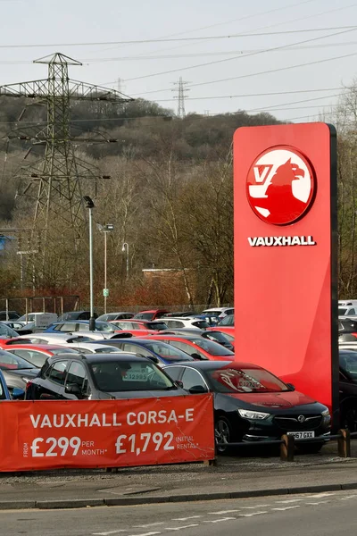 Treforest Gales Febrero 2022 Firme Fuera Concesionario Automóviles Vauxhall Con — Foto de Stock