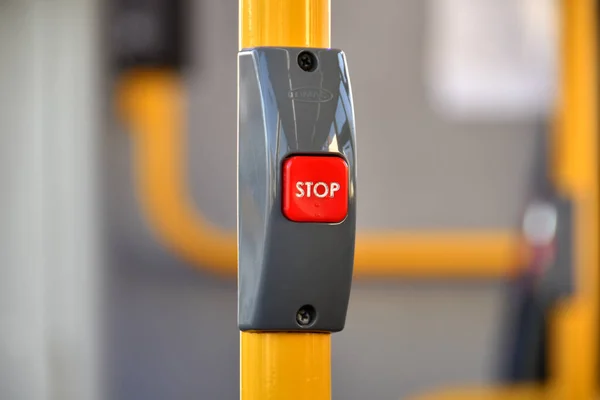 Close Weergave Van Een Drukknop Een Bus Bestuurder Laten Stoppen — Stockfoto