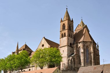 Breisach, Almanya - Nisan 2022: St Stephen 's Katedrali