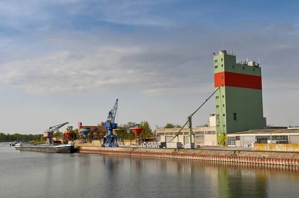 Breisach Germany April 2022 Industrial Barge Mooored Alongside Industrial Quay — Stock Photo, Image