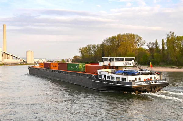 Mannheim Tyskland April 2022 Pråm Som Transporterar Containrar Floden Rhen — Stockfoto