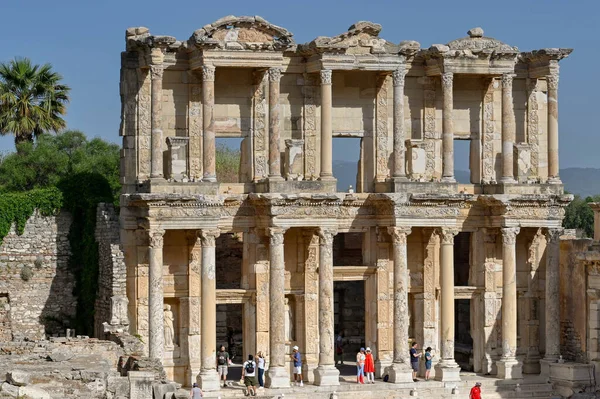 Ephesus Kusadasi Turkey May 2022 People Visiting Ruins Ancient City — Stock fotografie