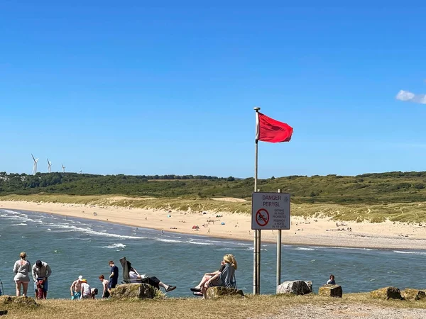 Ogmore Sea Bridgend Wales July 2022 Red Flag Flying High — 스톡 사진