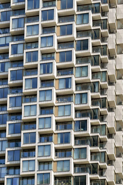 London England June 2022 Close View Exterior Tall Block Apartments — стоковое фото