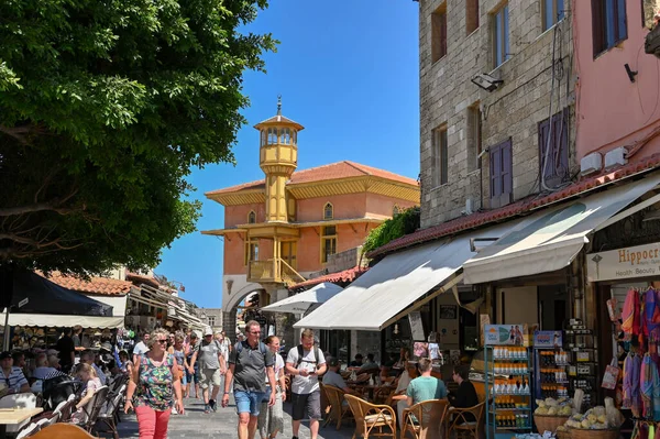Rhodes Greece May 2022 People Walking Narrow Streets Shops Rhodes — Foto de Stock