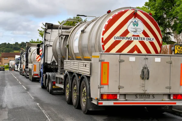 Pontypridd Wales August 2022 Water Tanker Lorries Parked Queue Waiting — Foto de Stock