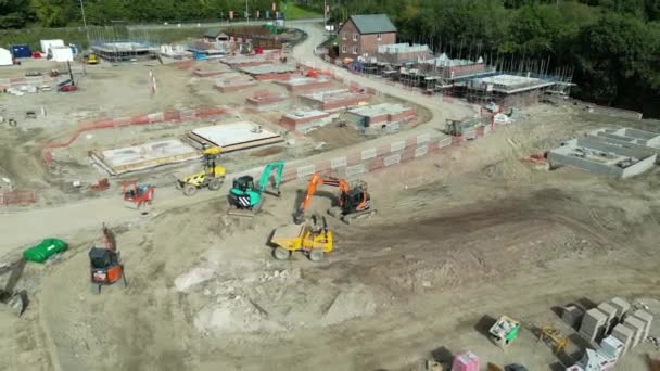 Pontypridd Wales September 2022 Flygfoto Bostadsutveckling Med Byggmaskiner Och Betongfundament — Stockvideo