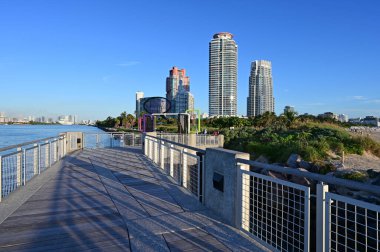 South Pointe Park İskelesi Güney Sahili, Miami Sahili, Florida.