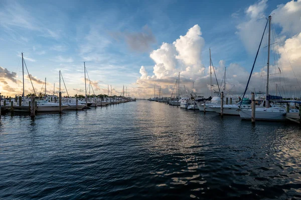 Dinner Key Marina Miami Florida Early Morning Light Calm Sunny — Foto de Stock