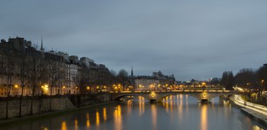görünüm veya gece Paris'te