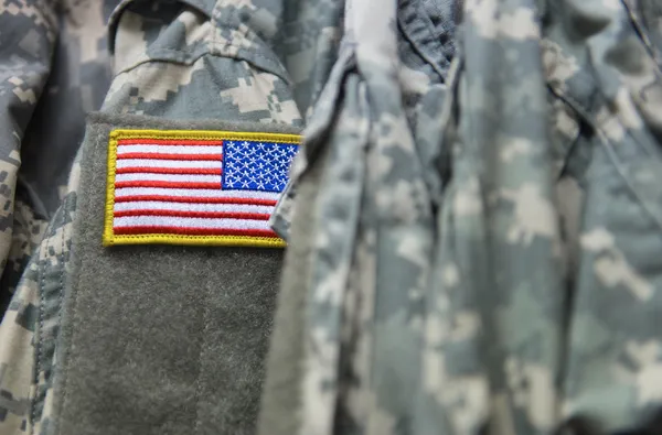 軍ユニフォーム上の米国旗パッチ — ストック写真