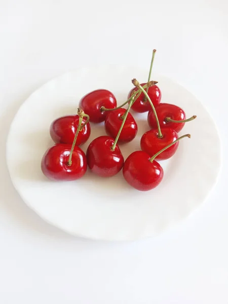 Fresh Juicy Sweet Cherry White Background — Foto de Stock