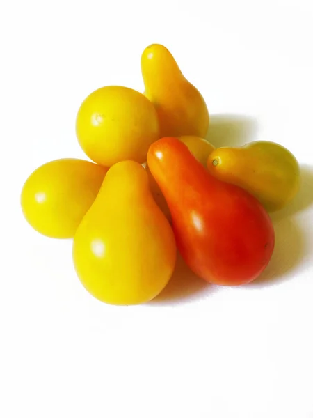 Yellow Red Pear Shaped Cherry Tomatoes — Zdjęcie stockowe