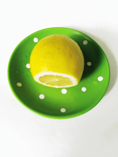 Lemon Green Plate White Background — стоковое фото