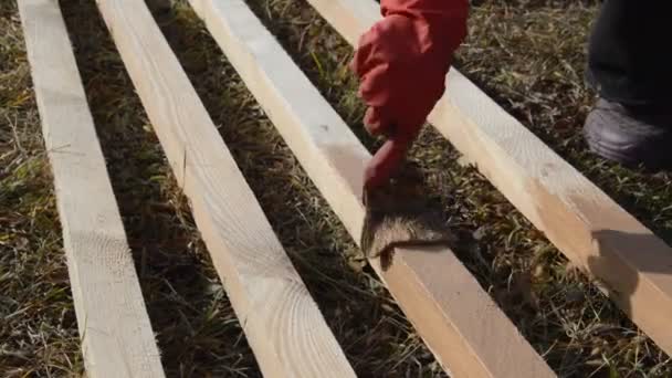 Pintura Pranchas Madeira Para Proteger Contra Umidade — Vídeo de Stock