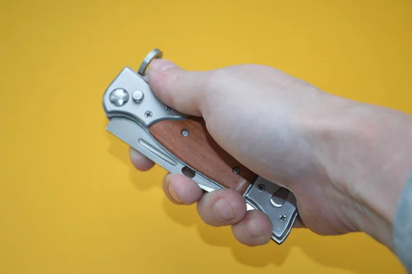 Nůž Jako Chladná Piercing Řezací Zbraň Pro Sebeobranu — Stock fotografie