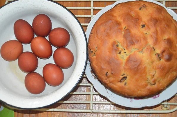 Vaření Velikonoční Chléb Vejce Dovolenou — Stock fotografie