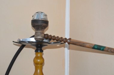 Modern Türkçe ve Mısırca nargile.