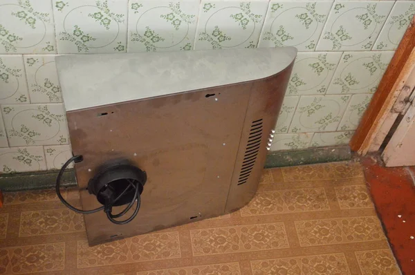 Installing Kitchen Hood Ventilation — стоковое фото