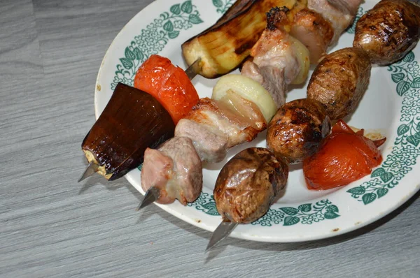 Carne Kebab Legumes Batatas — Fotografia de Stock