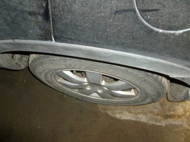 Technical inspection of the car at a the service station