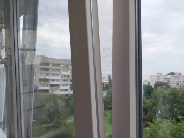Установленные Металлопластиковые Окна Балконе Жилого Дома — стоковое фото