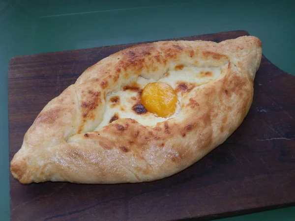 Georgian Khachapuri Bun Cheese Egg — 스톡 사진
