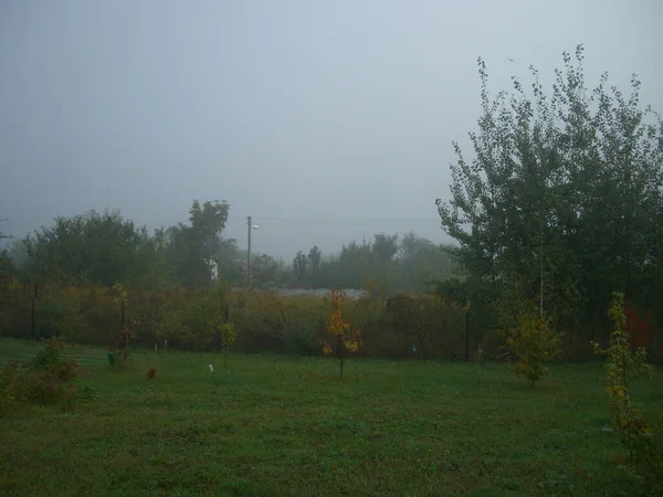 Niebla Mañana Otoño Pueblo —  Fotos de Stock