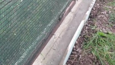 Bir çit için striptiz temeli inşaatı