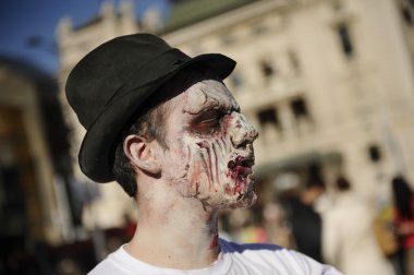 yürüyen ölüler zombie günü